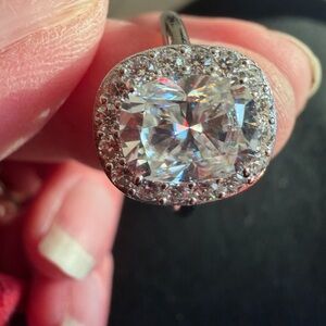 Elegant Sterling Silver mossinite Halo Ring size 5